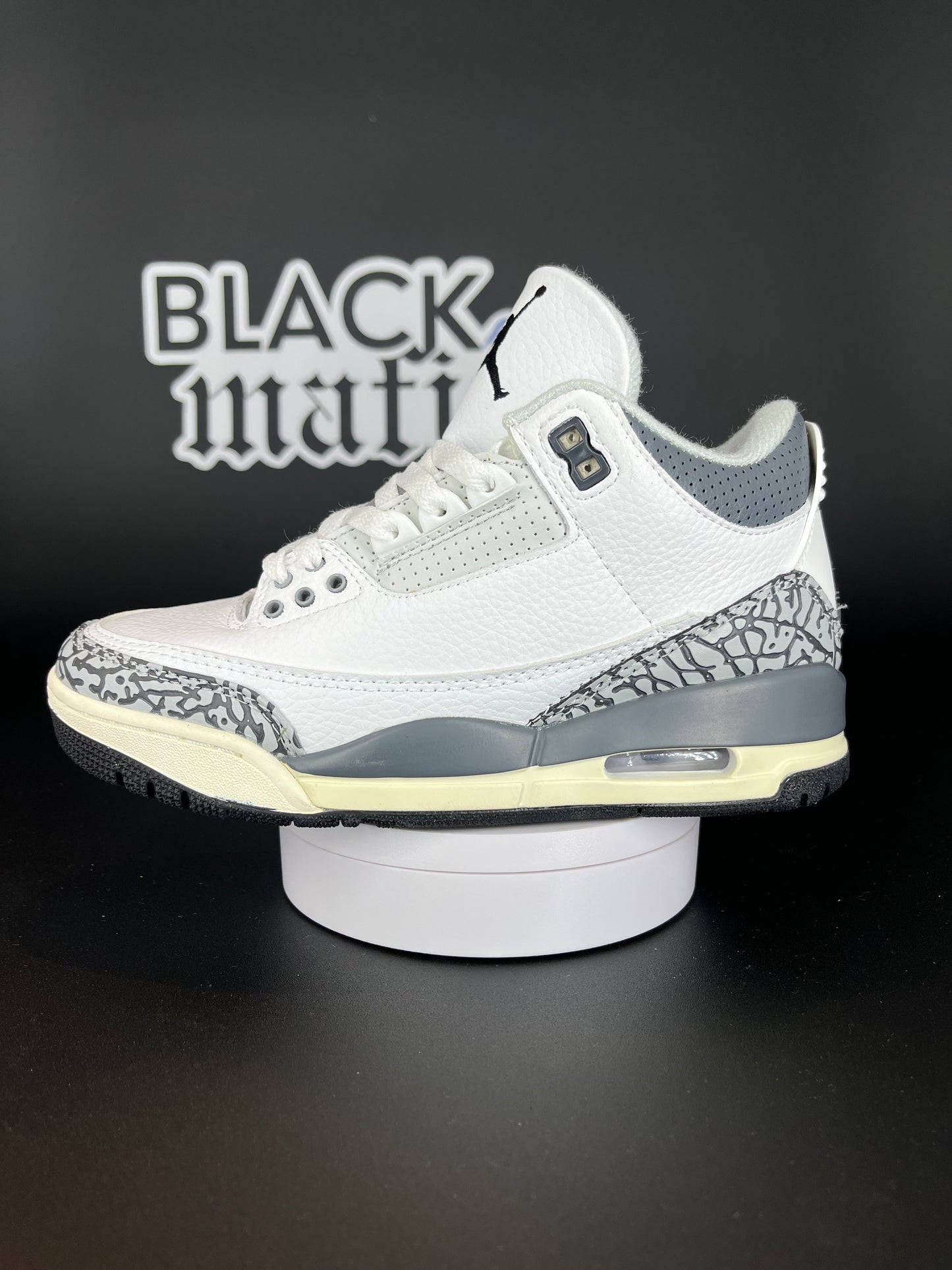 Jordan 3 / Sneak