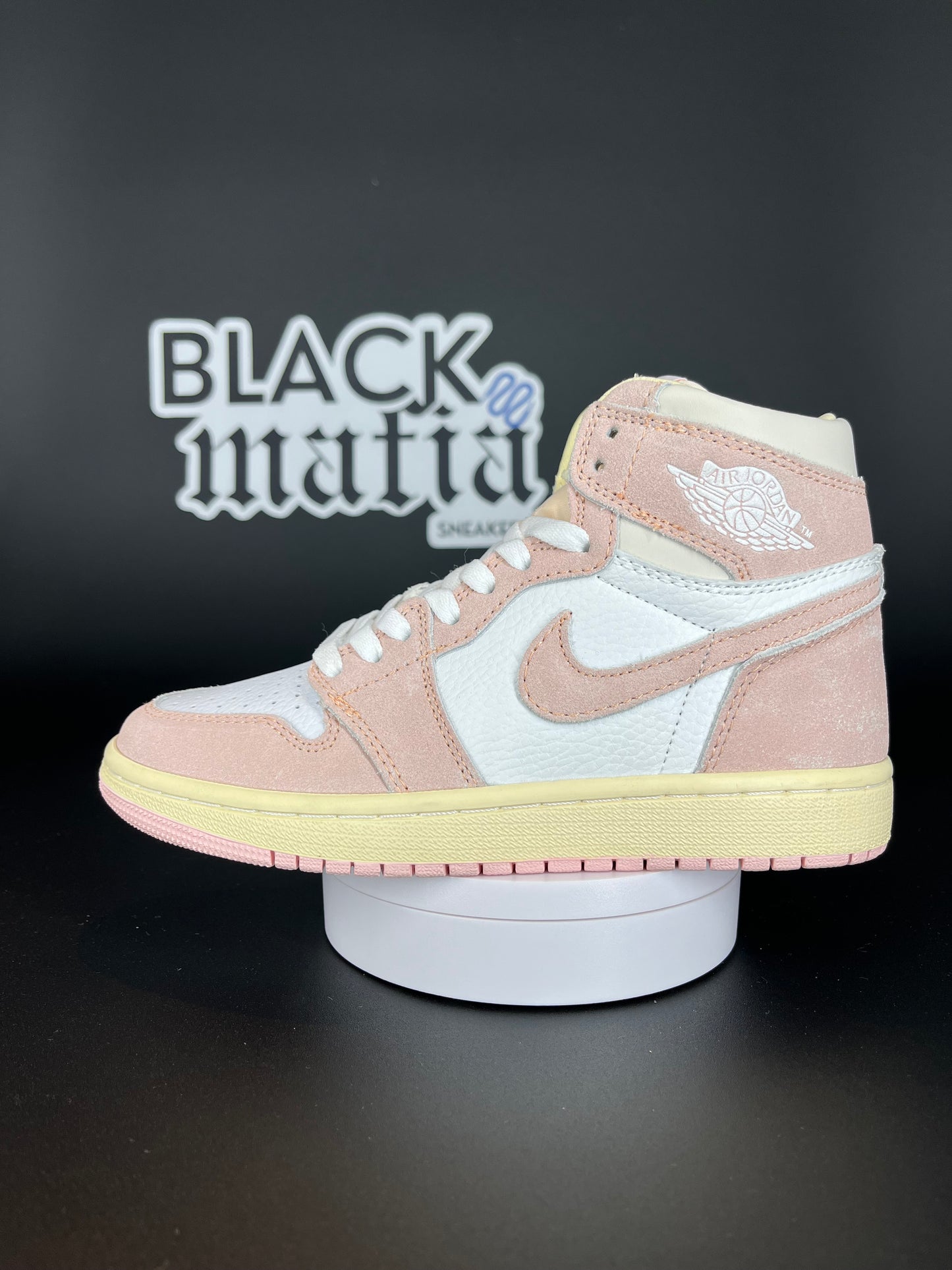 Jordan 1 / Retro High Pink