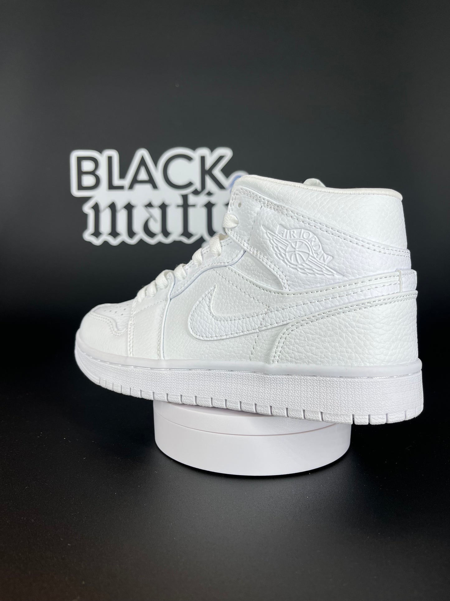 Jordan 1 / Triple White