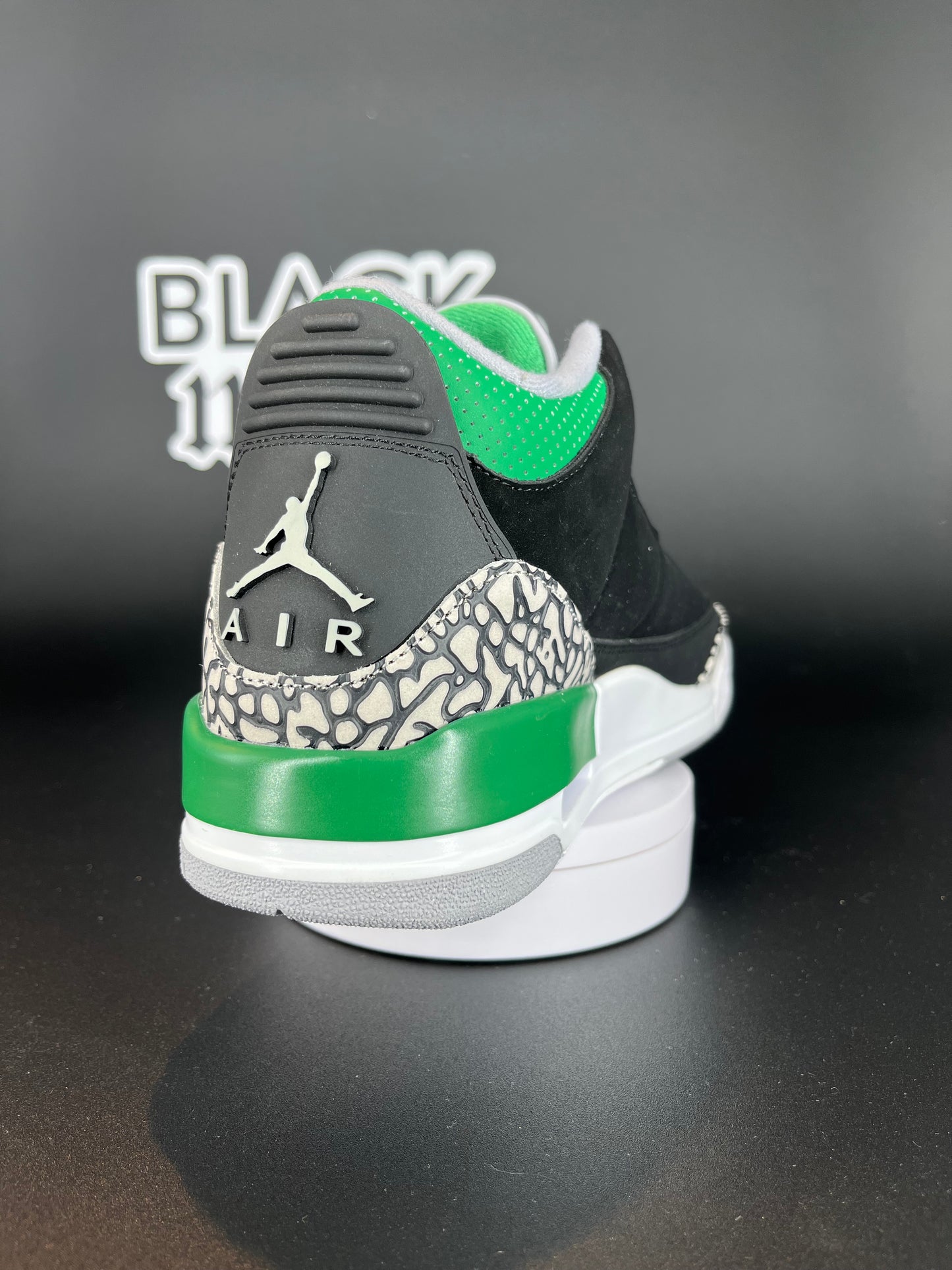 Jordan 3 / Pine Green