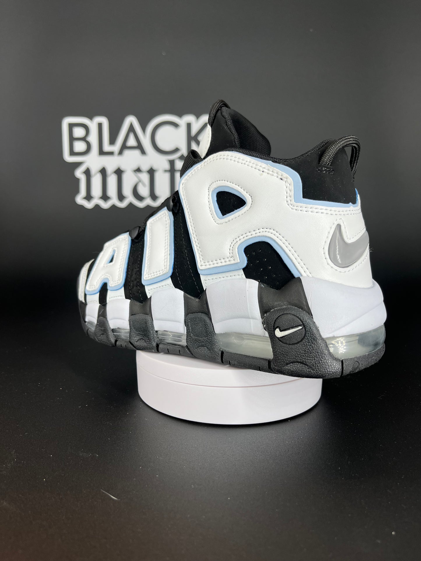 Uptempo / Black, White & Blue