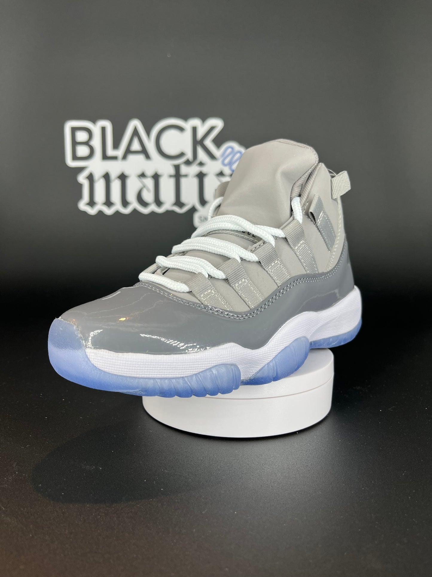 Jordan 11 / Retro Cool Grey