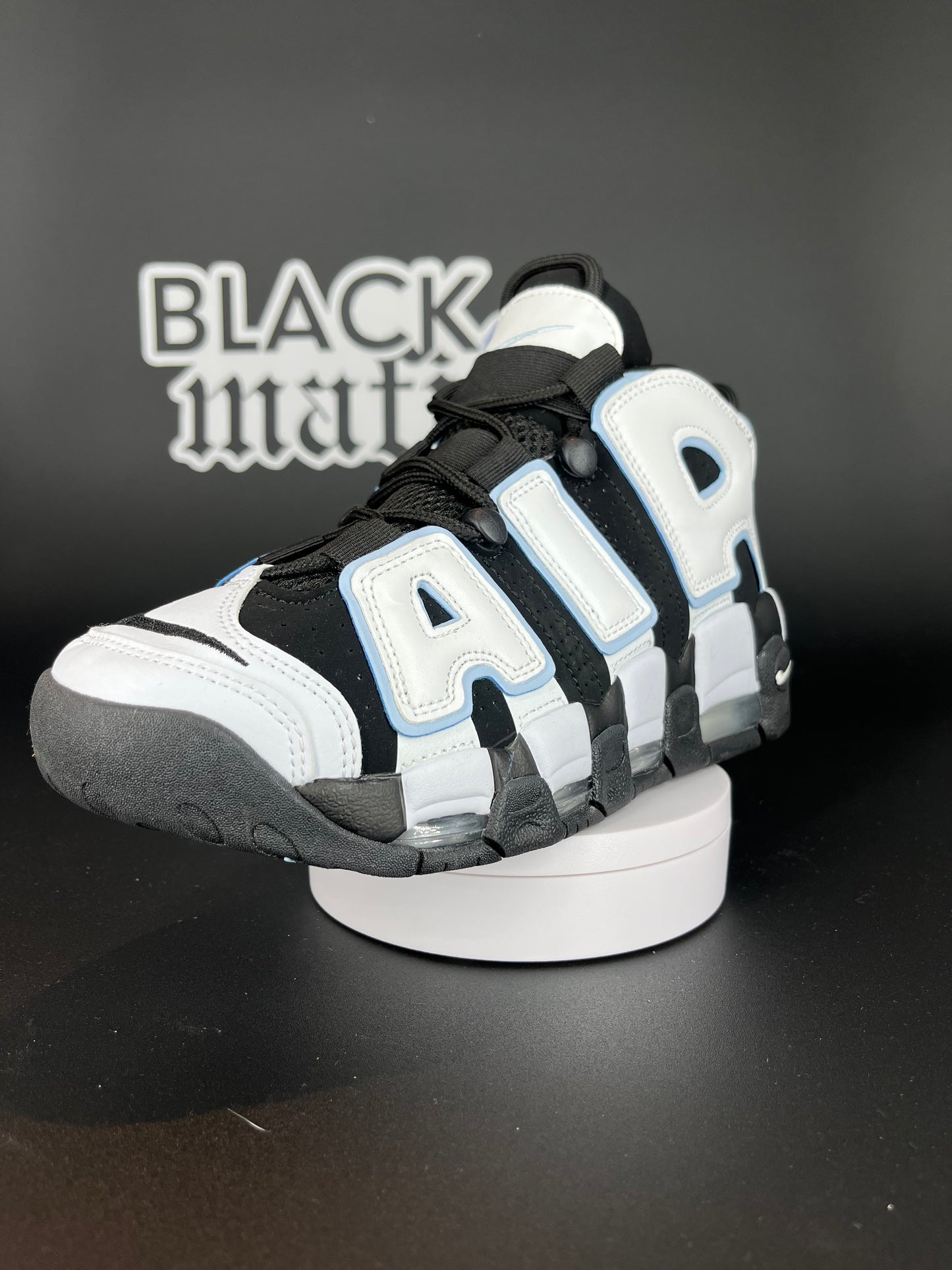 Uptempo / Black, White & Blue