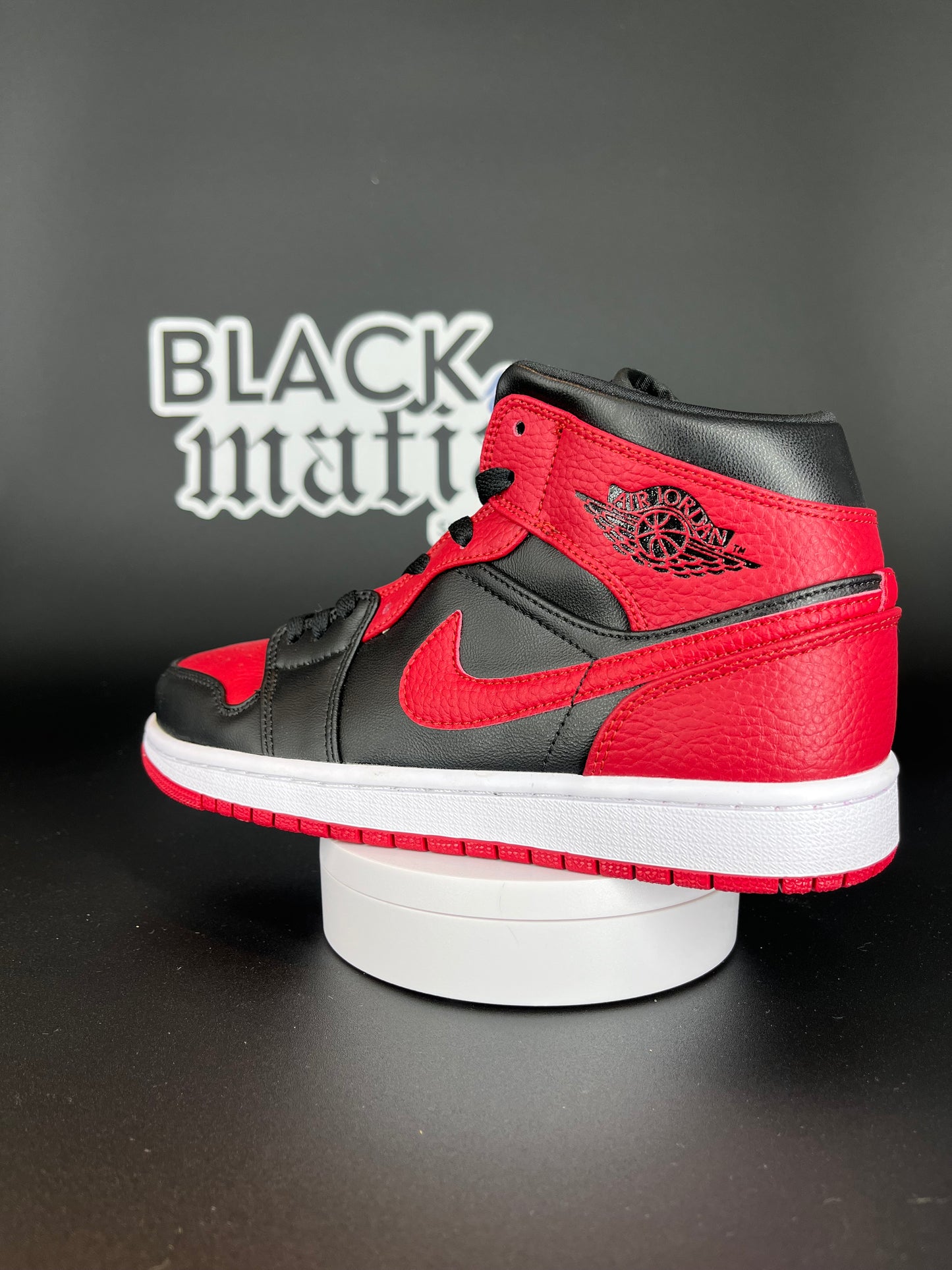 Jordan 1 / Bred Banned