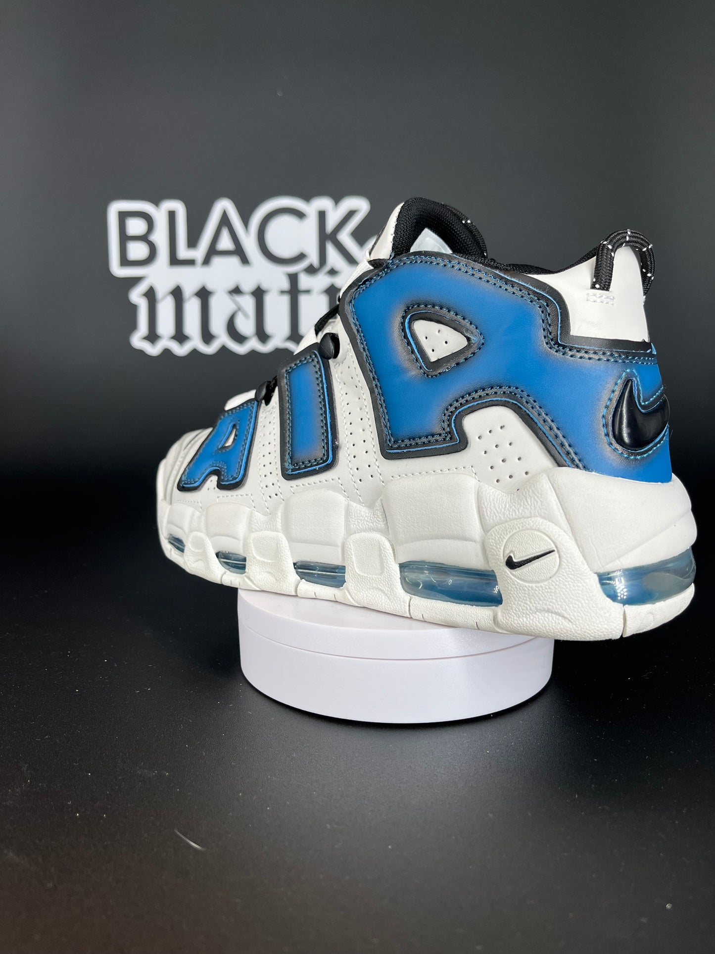 Uptempo / Retro White & Blue