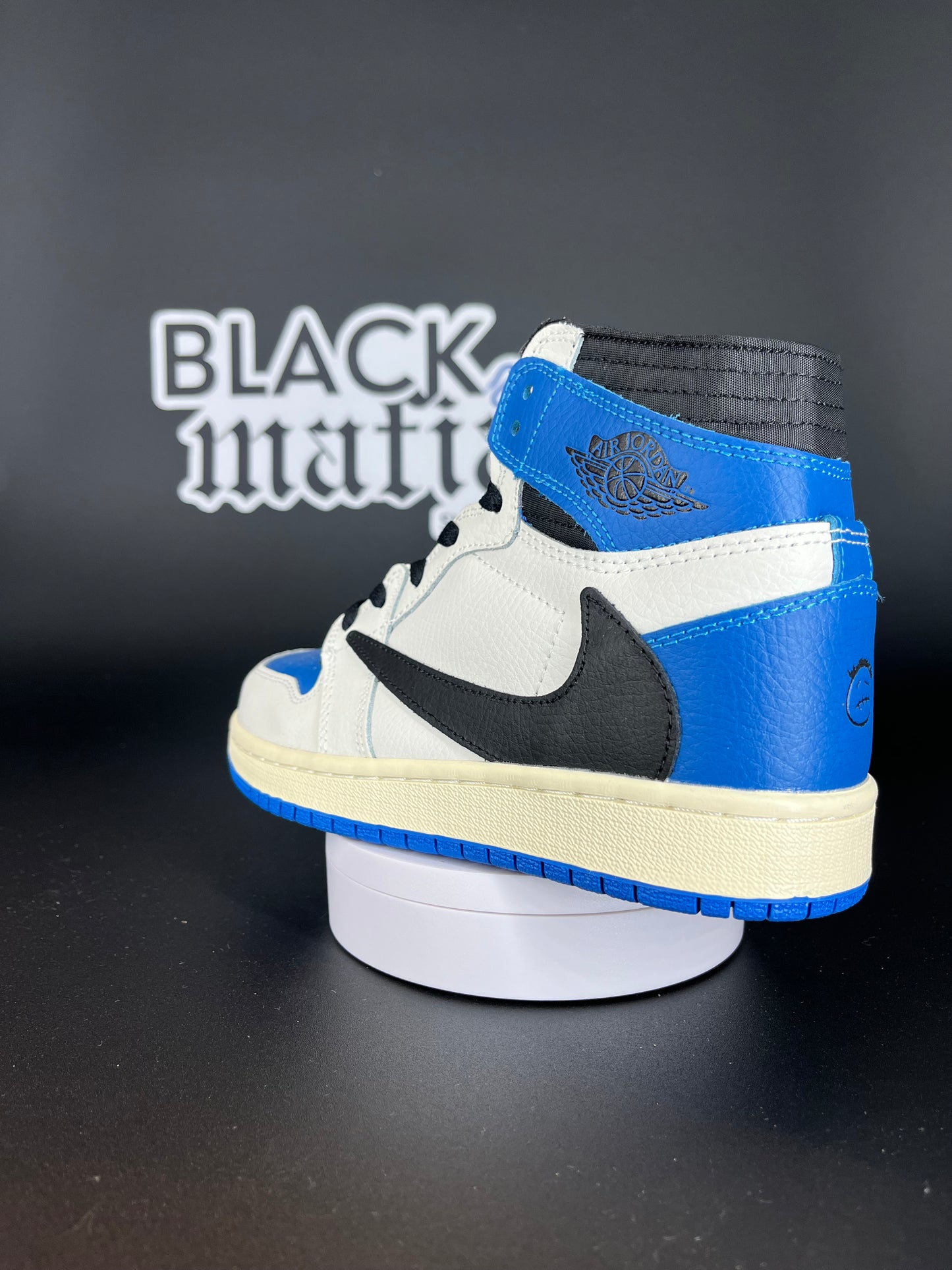 Jordan 1 / Fragment x Travis Scott