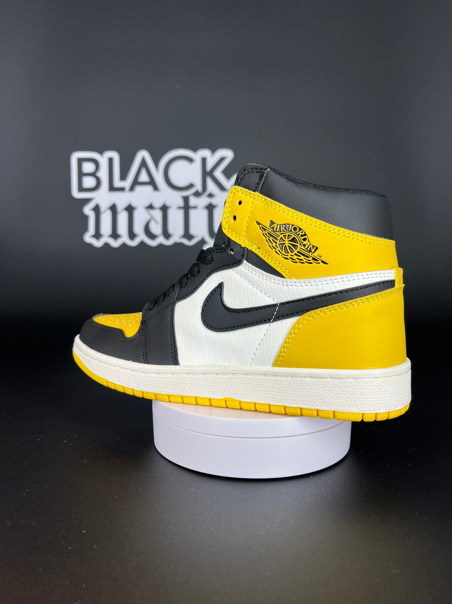 Jordan 1 / Yellow Toe